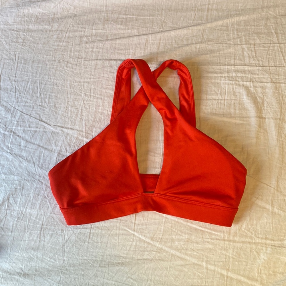 Alo sports bra